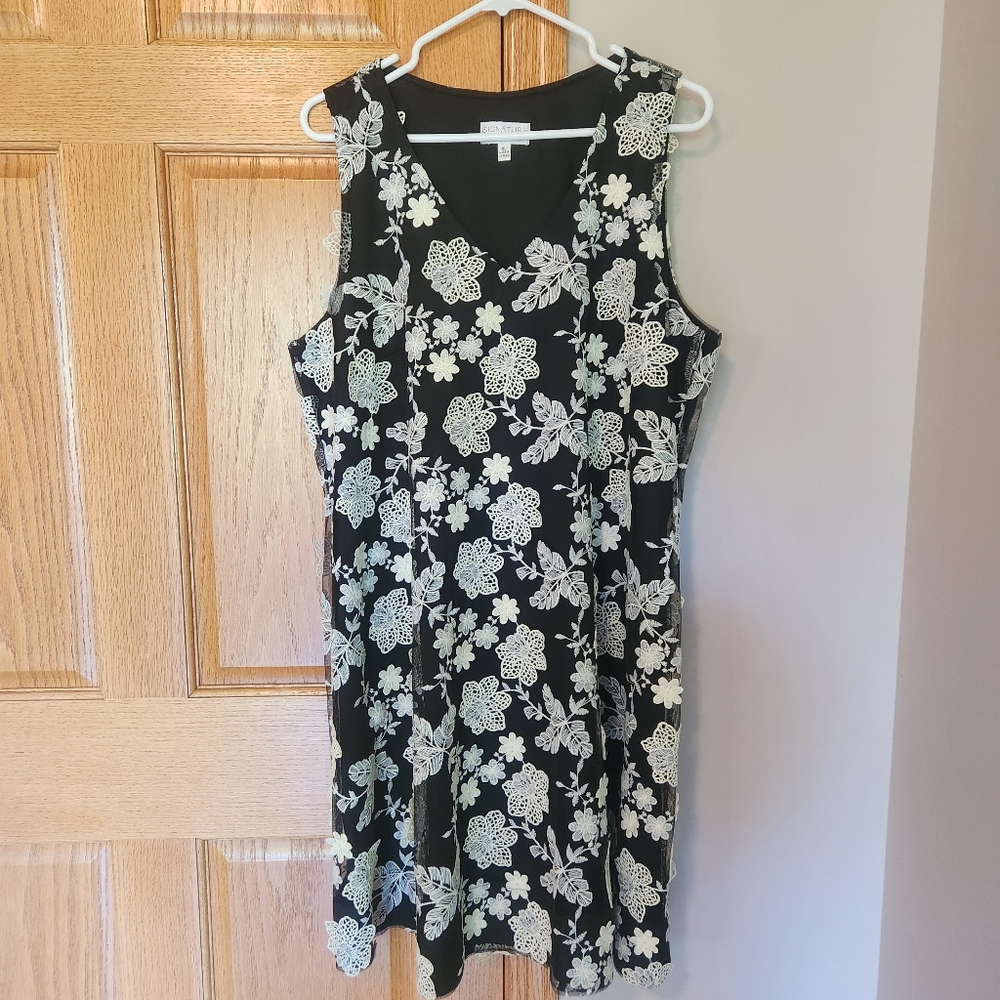 Signature by Robbie Bee Dress